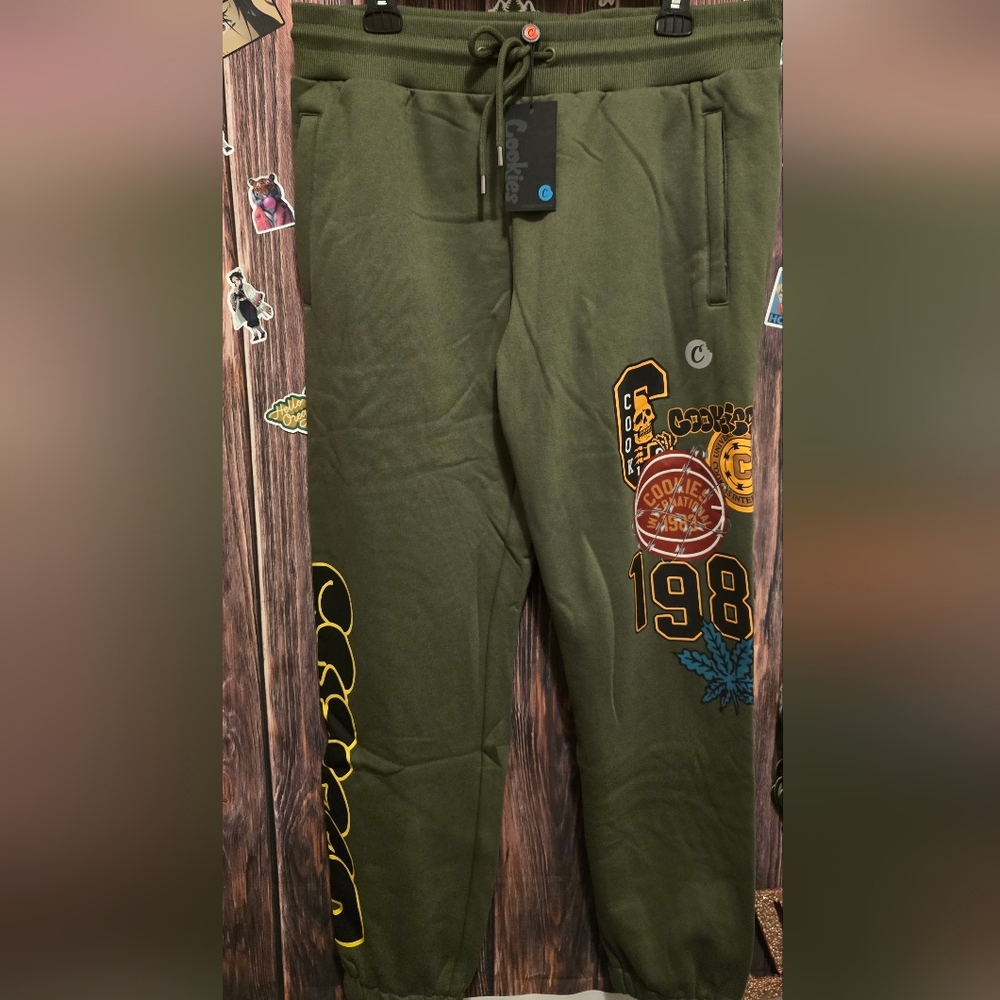 Cookies Olive Green Graphic Sweatpants - Picture 2 of 6